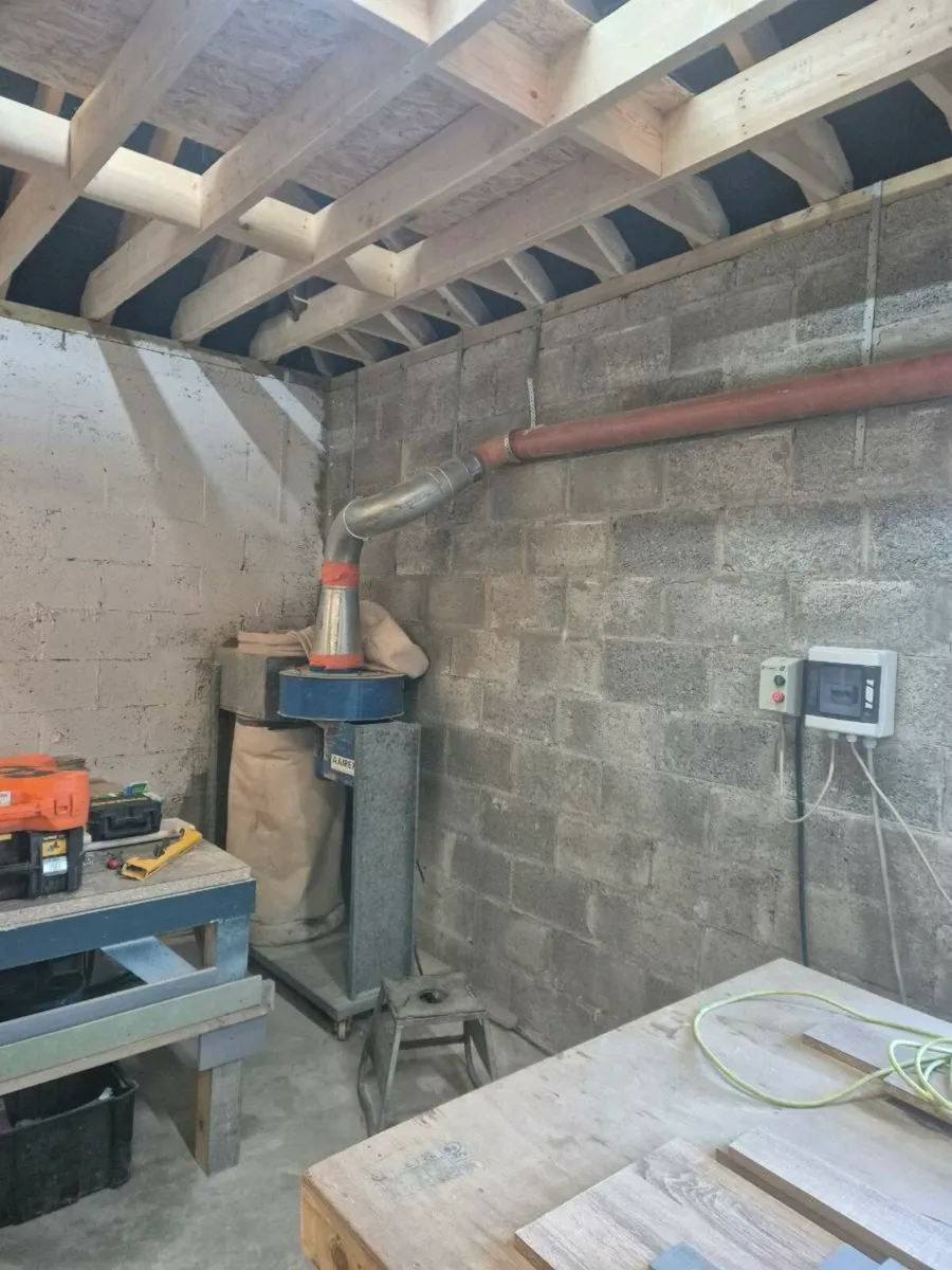 Dust extractor - Image 1