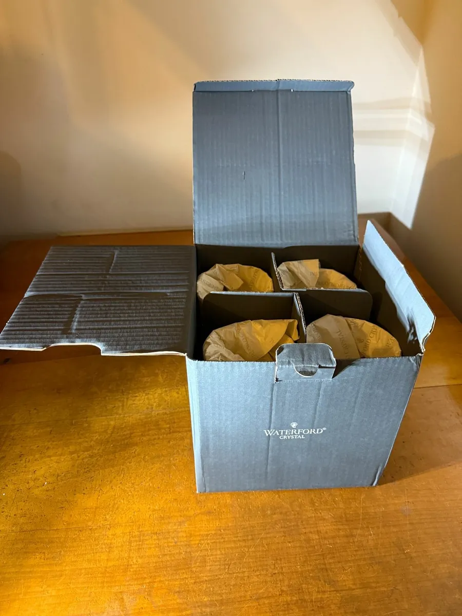 4 Waterford Glass Araglin Iced Tea Glasses in box - Image 4