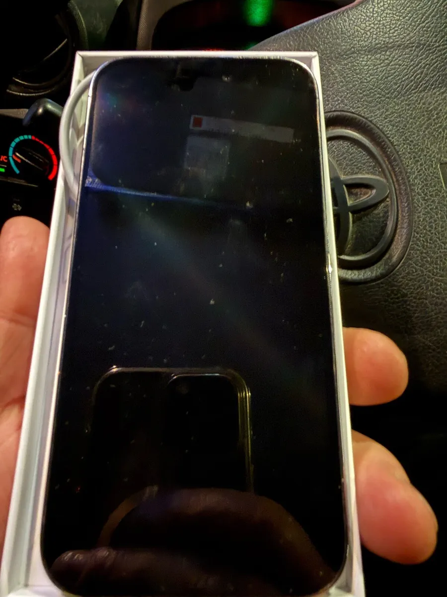 iPhone 14 Pro - Image 3