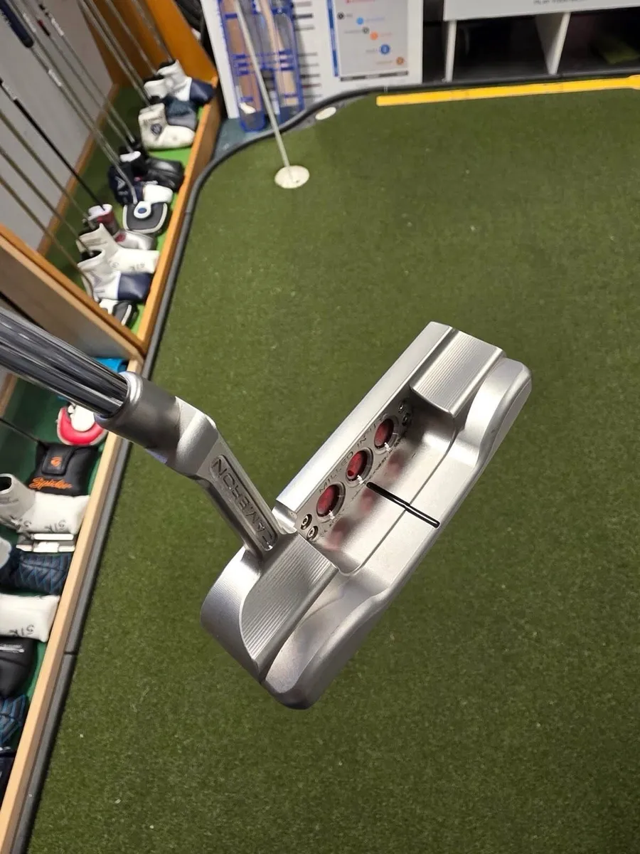 As New Scotty Cameron Studio Style Newport Putter - Image 4