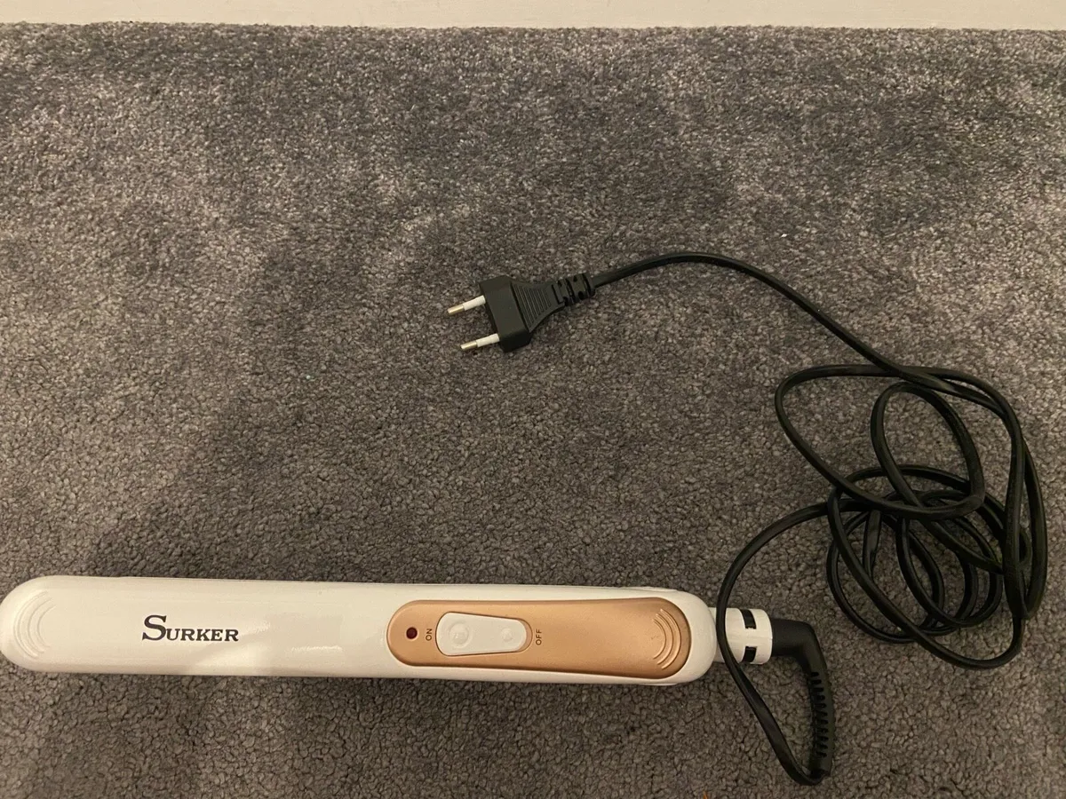 Travel hair straightener - Image 2