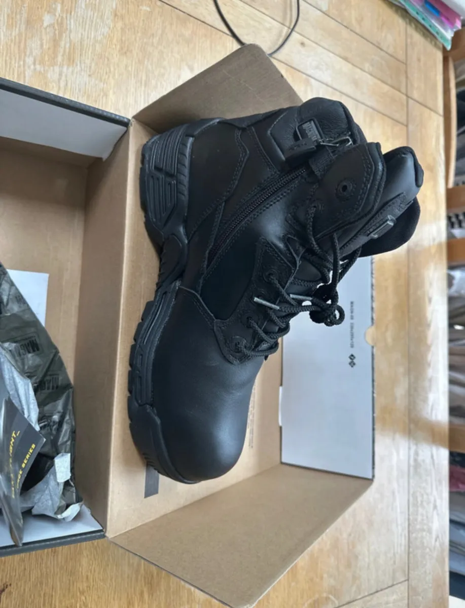 Magnum Steel Toe Boots - Image 2