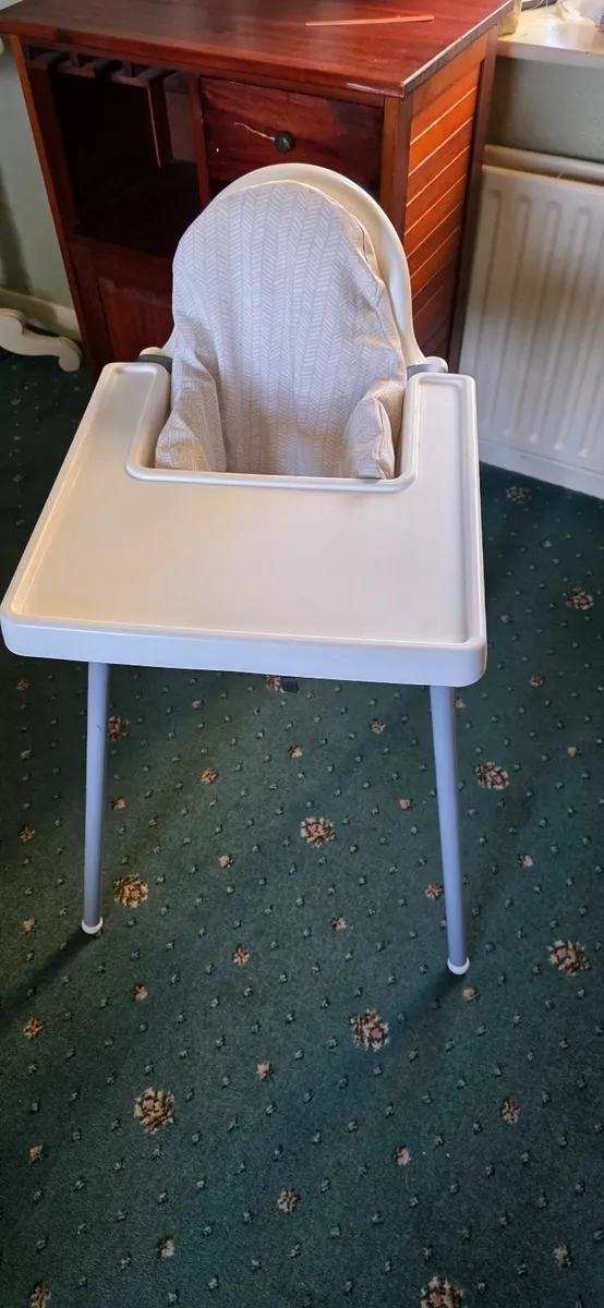 Highchair - Image 1