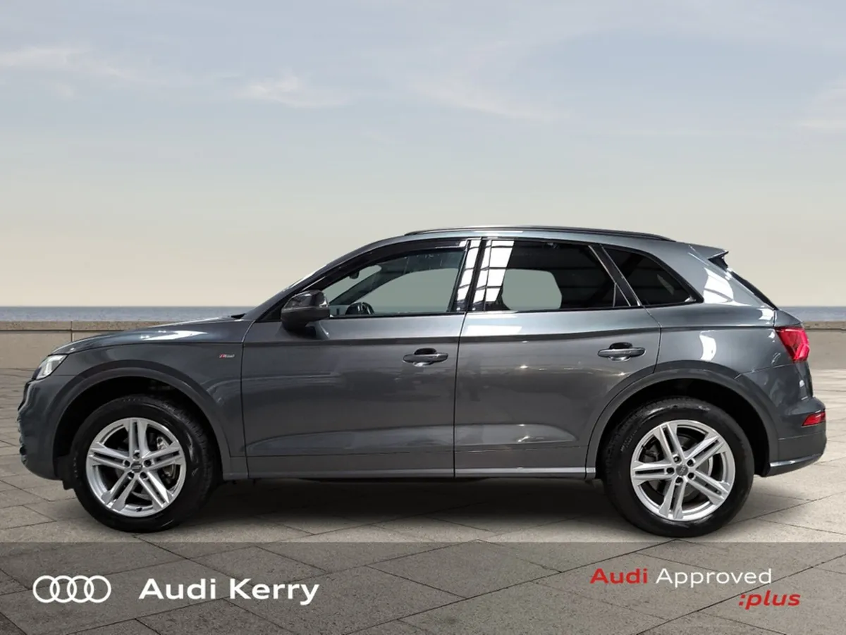 Audi Q5 2.0TDI 190BHP QUATTRO S-LINE BLACK EDITION - Image 4