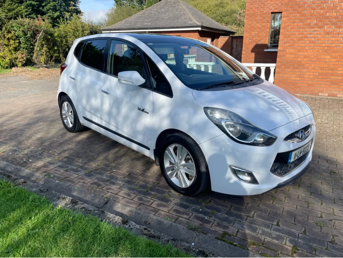 Hyundai ix20 1.4 CRDI STYLE 5DR - Image 2