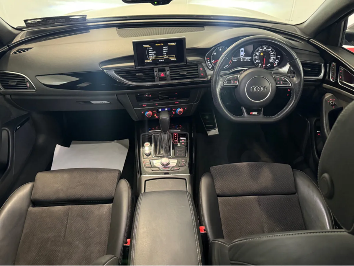 Audi A6 2.0 TDI S LINE 190PS BLACK EDITION - Image 3