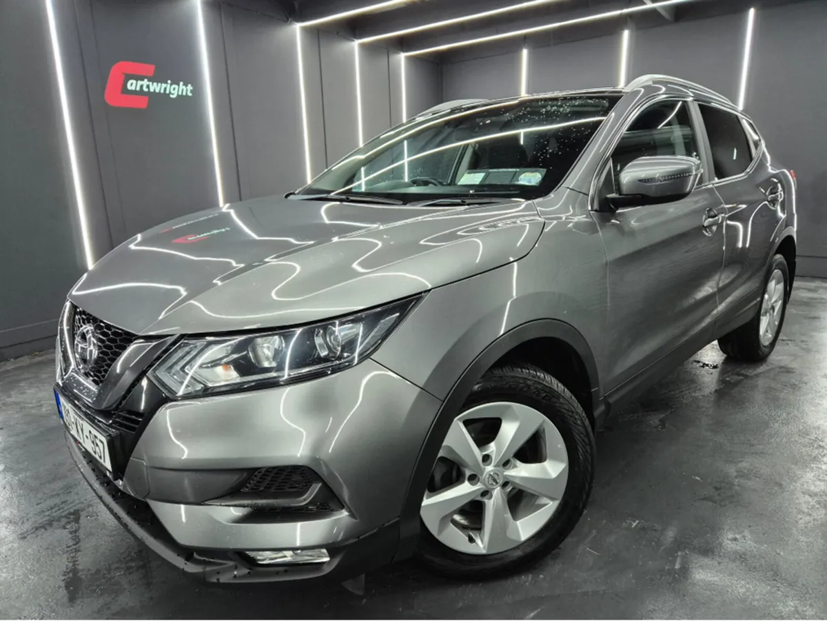 Nissan Qashqai 1.3 SV DCT MY19 PET AUTO 4DR - Image 1