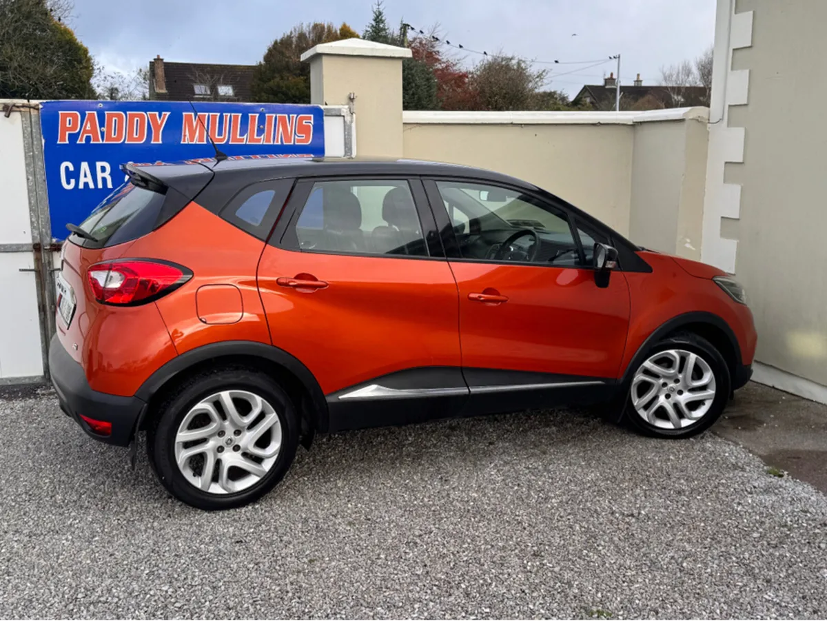 Renault Captur INTENSE 1.5 DCI 90 EU6M 4DR - Image 4