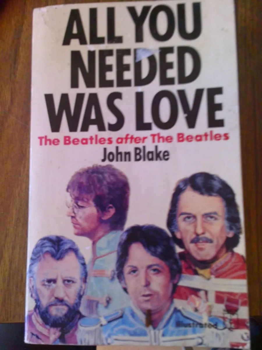 BEATLES VINTAGE BOOKS - Image 3