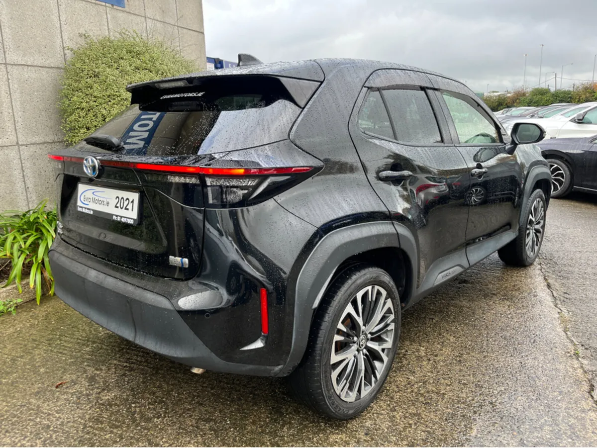 Toyota Yaris Cross Z HYBRID AUTOMATIC 1.5 PETROL / - Image 4