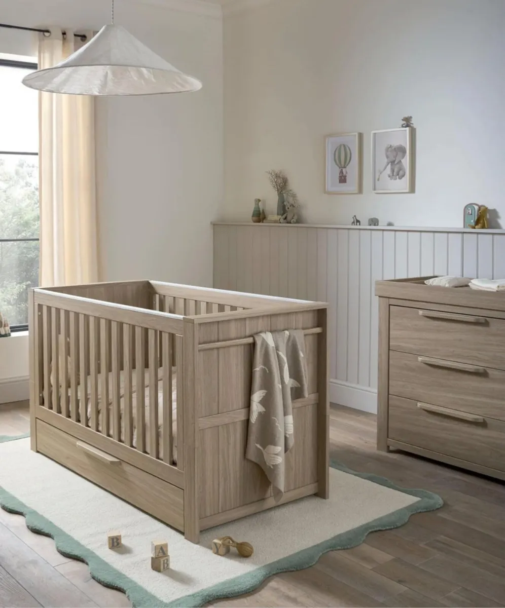 Mamas & Papas Cot bed & Drawers Set - Image 1