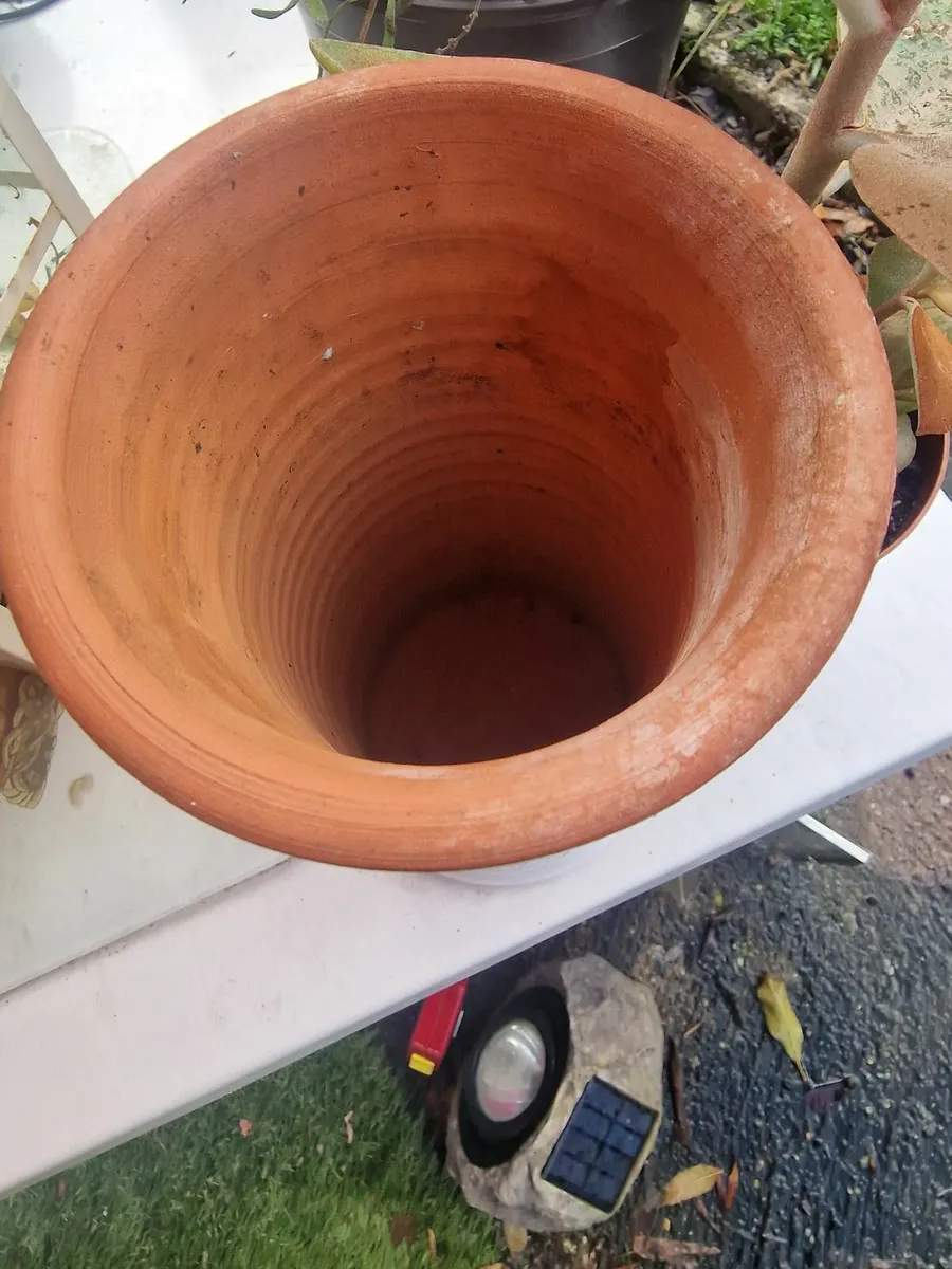 Judy Green pottery. - Image 2