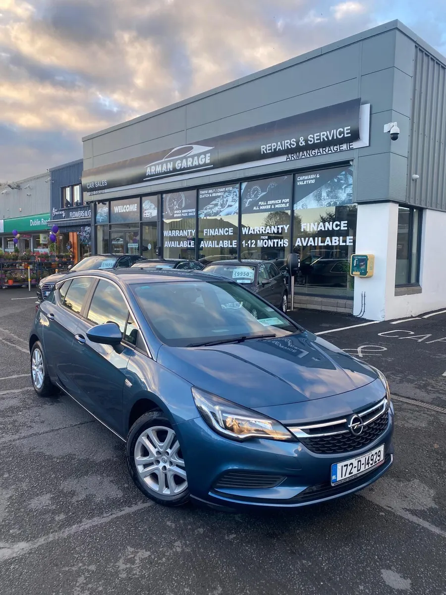 Opel Astra 2017 1.4 petrol - Image 1