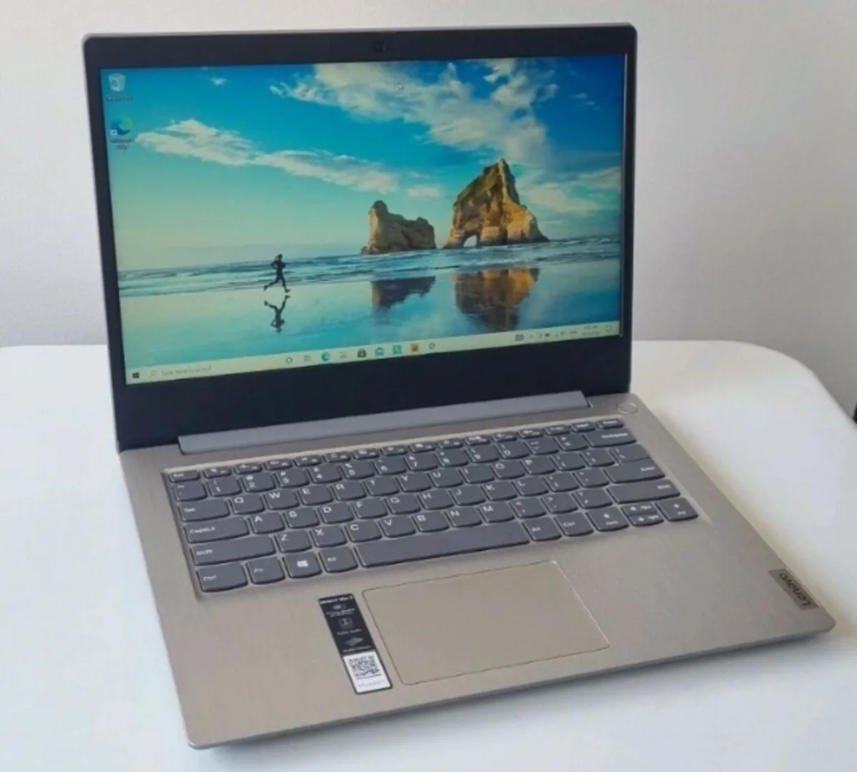 Lenovo laptop - Image 1