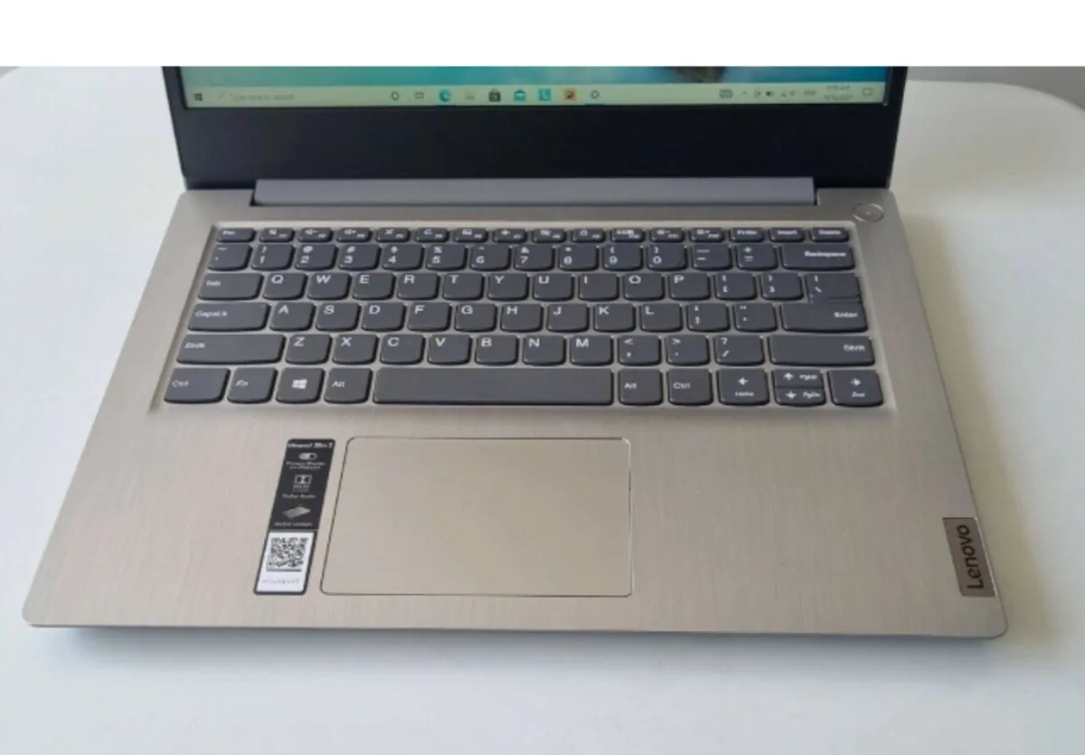 Lenovo laptop - Image 3