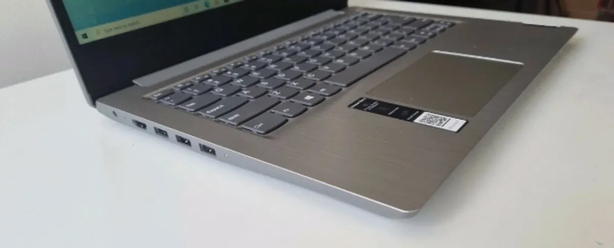 Lenovo laptop - Image 4