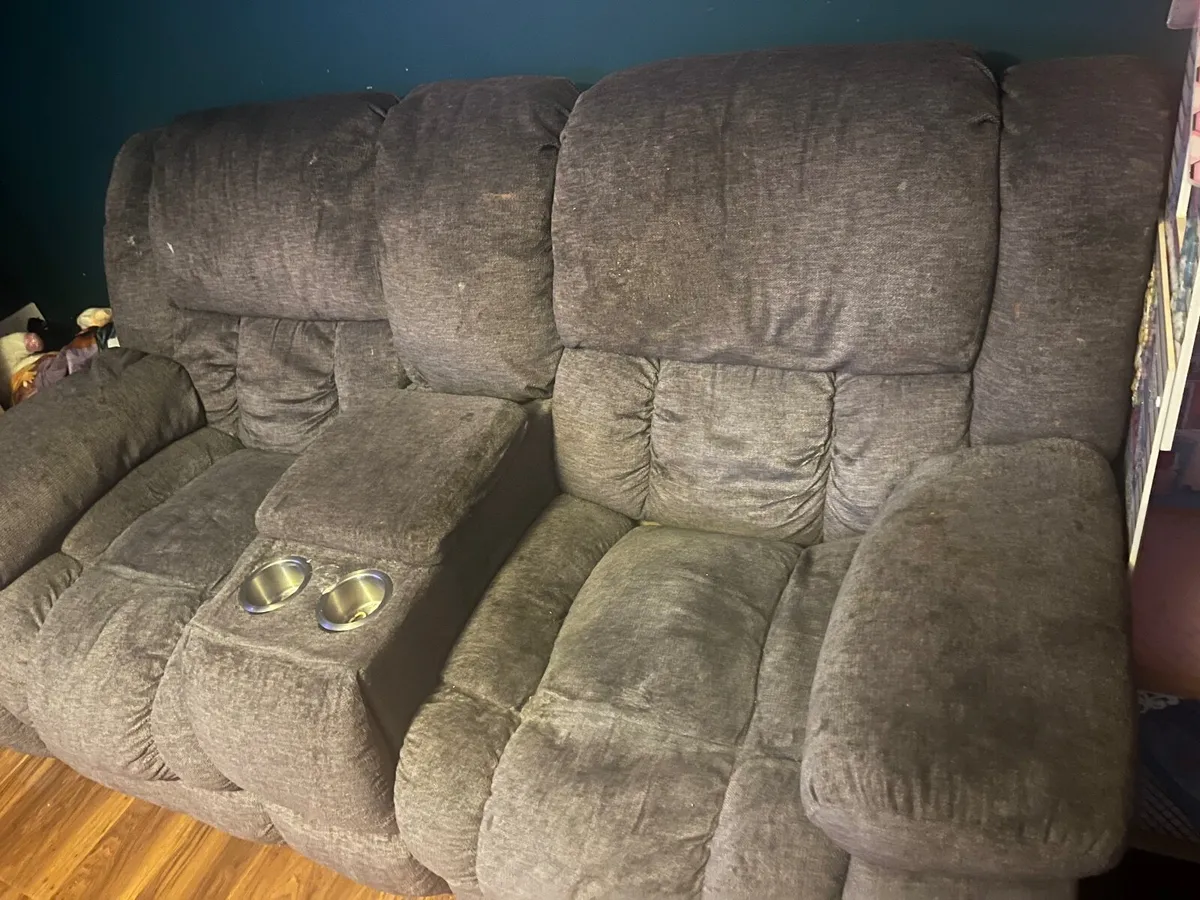 Couch 3 + 2 - Image 2