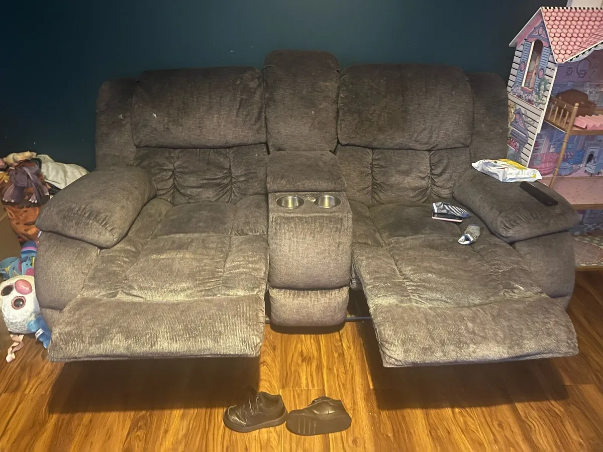 Couch 3 + 2 - Image 3