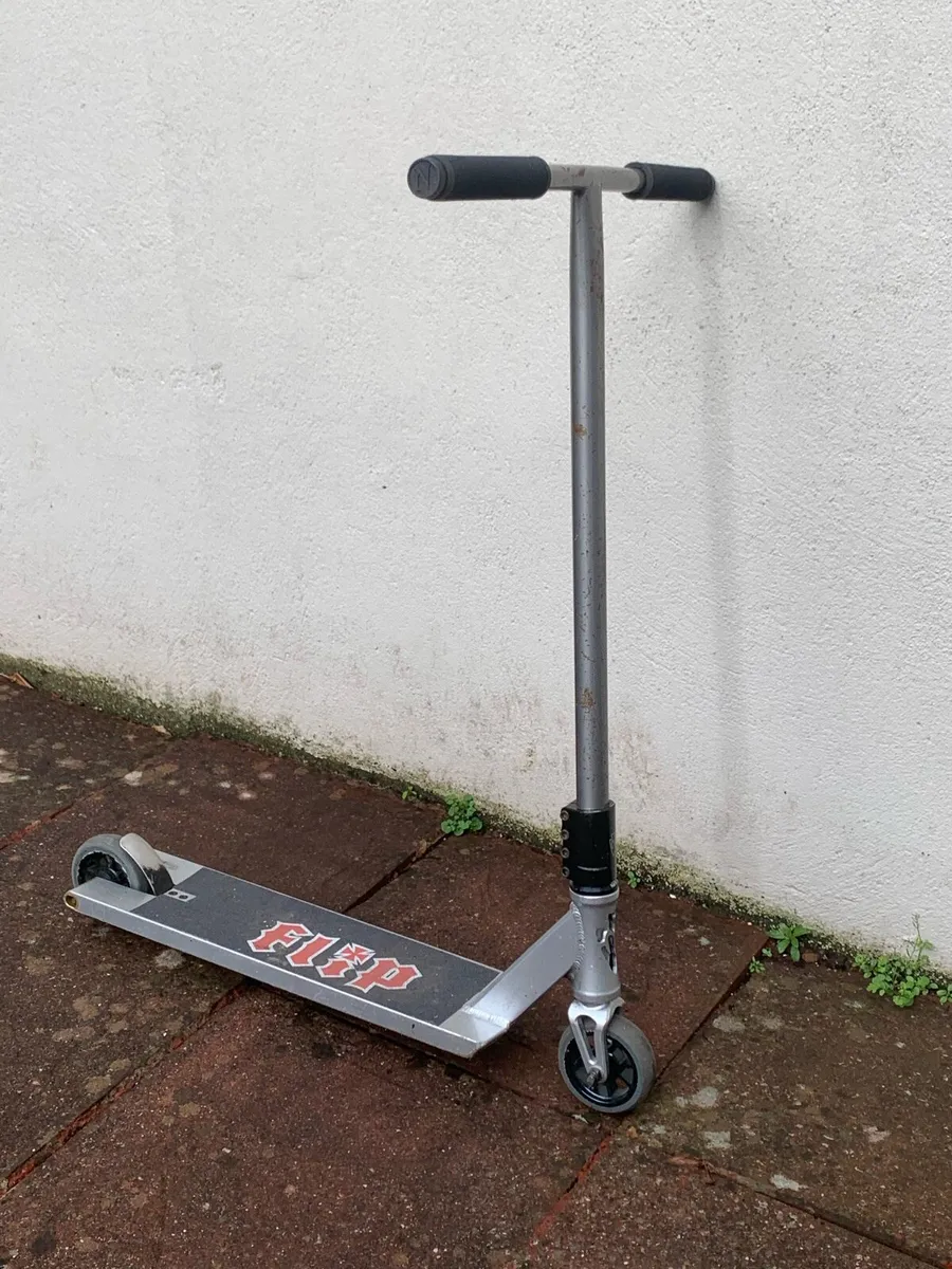 Stunt scooter - Image 1