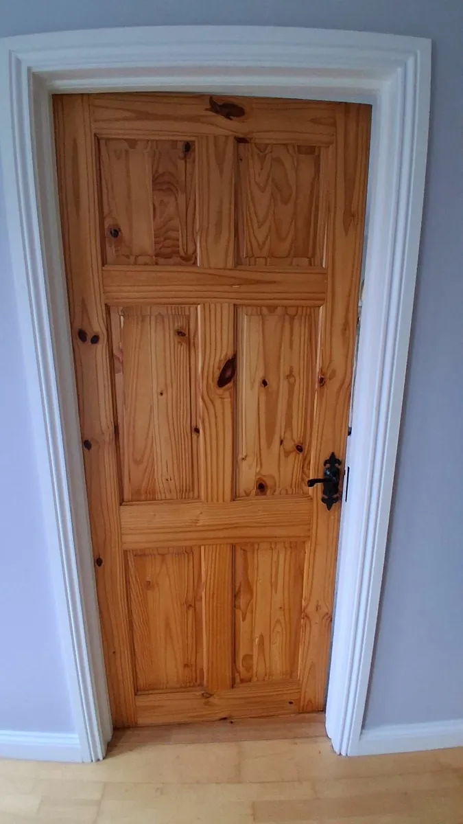 Internal doors - Image 1