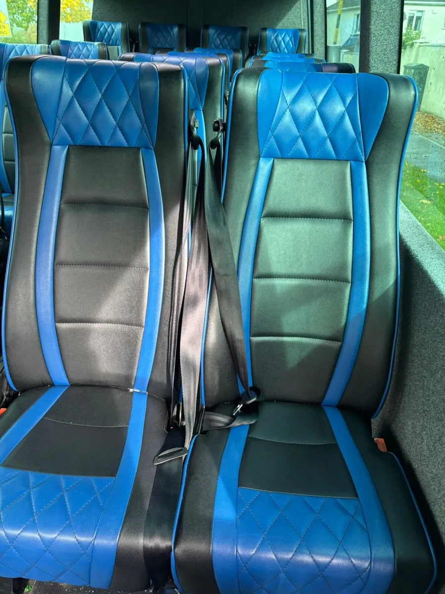 Iveco 16 seater - Image 4