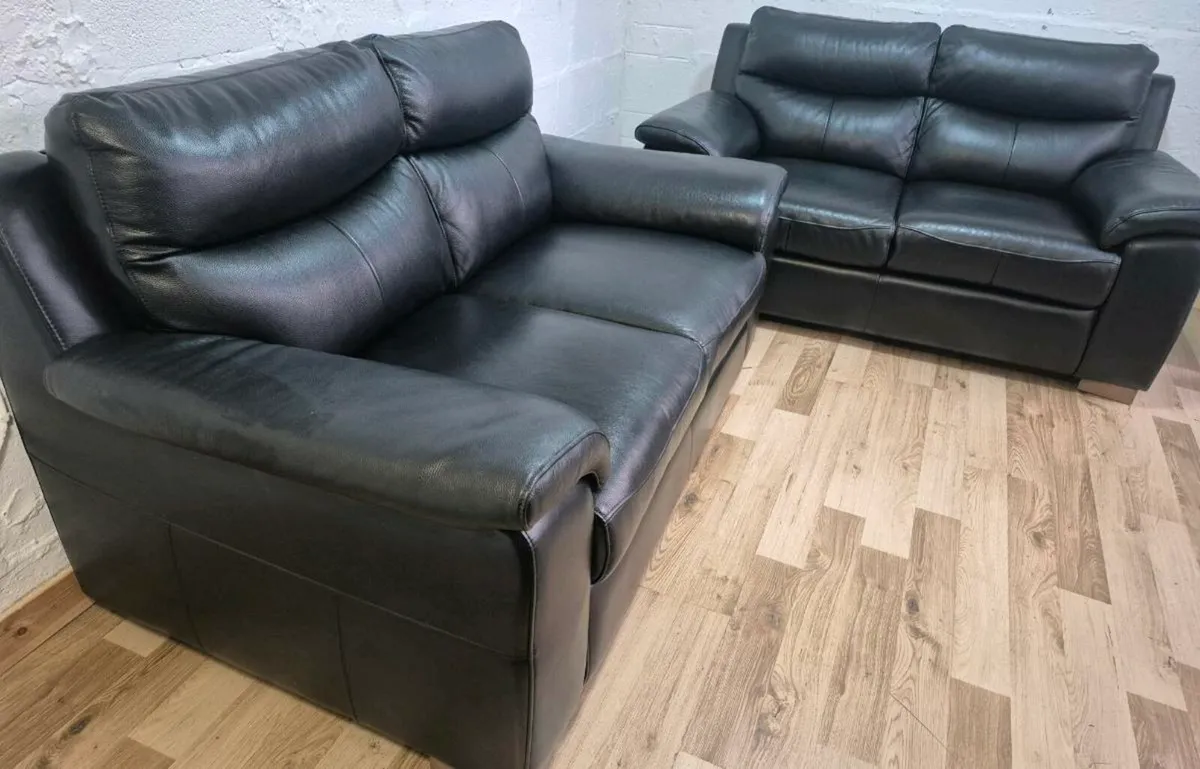 Leather suite ,Dublin Delivery included - Image 2