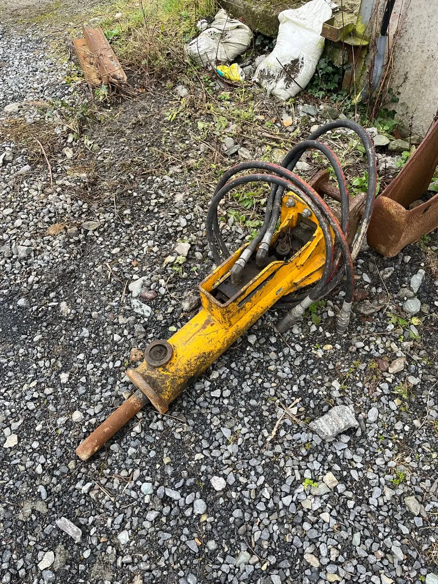 Arrowhead rock breaker 2-3 ton - Image 2