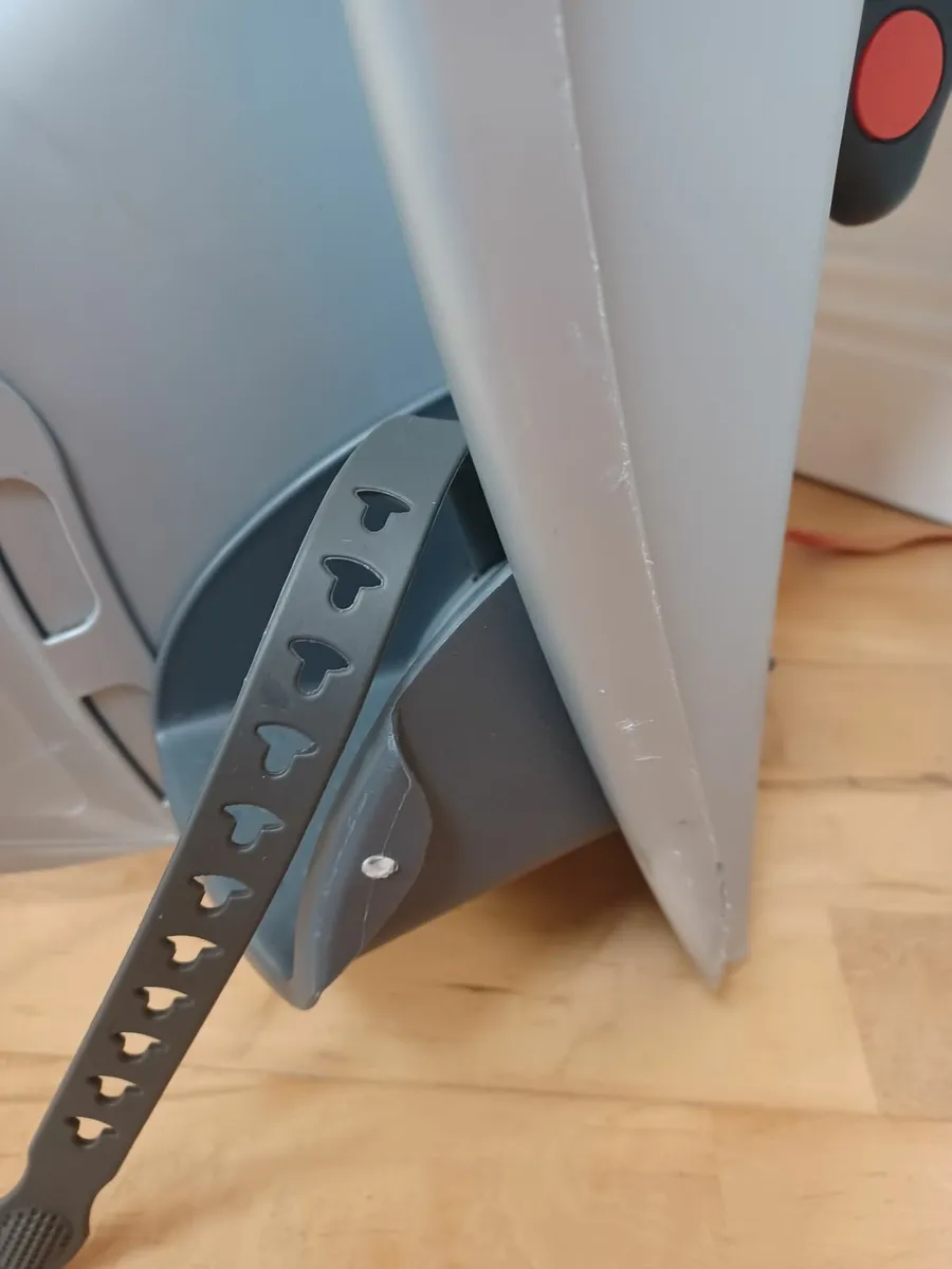 Child bike seat - Image 2