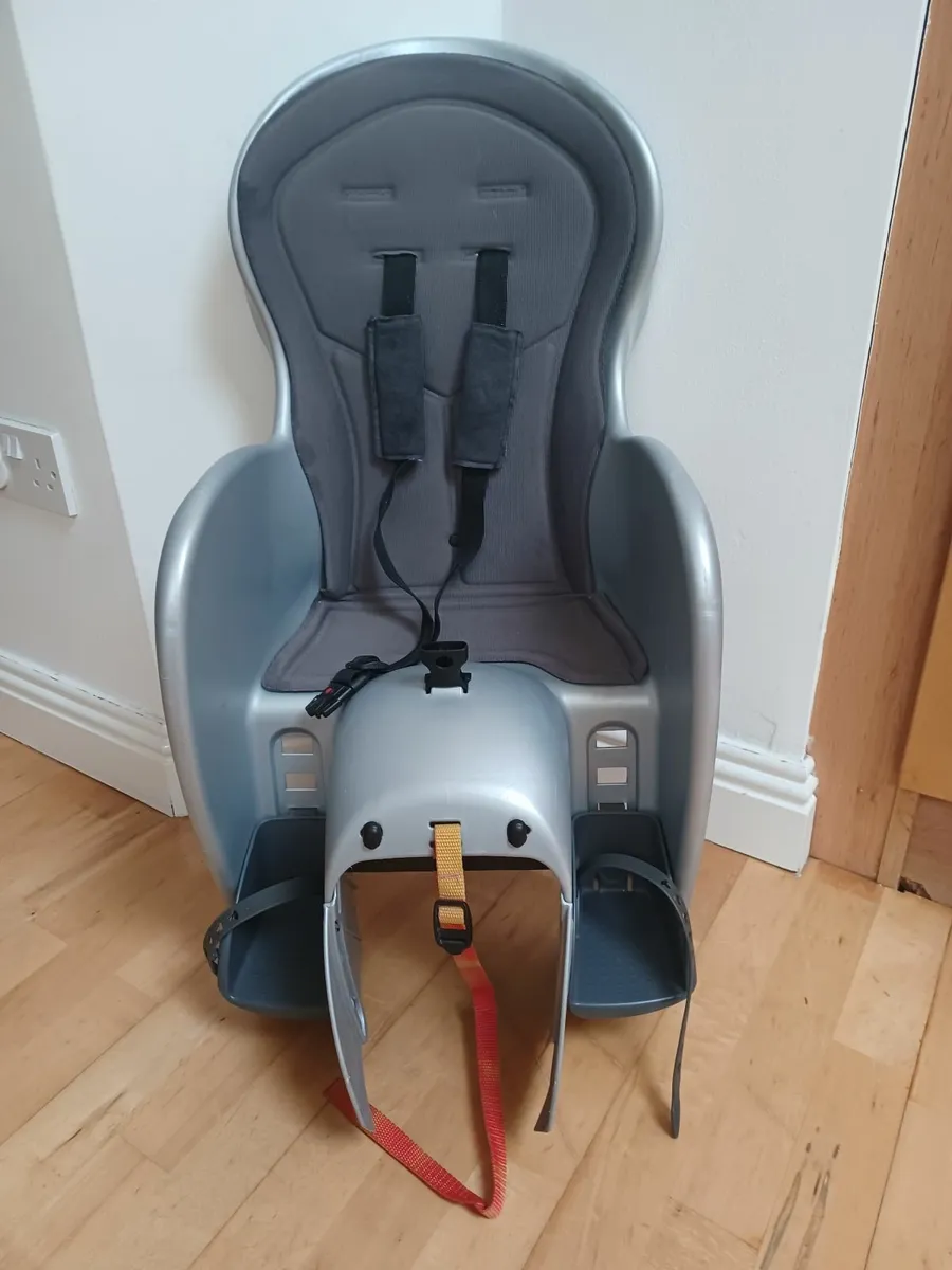 Child bike seat - Image 1