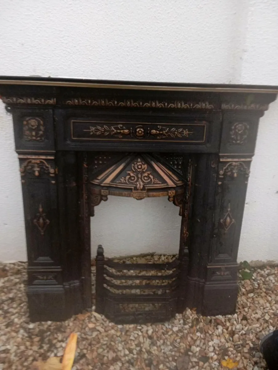 Cast iron fireplace - Image 4