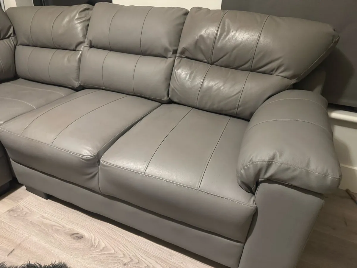 Grey leather corner sofa - Image 3