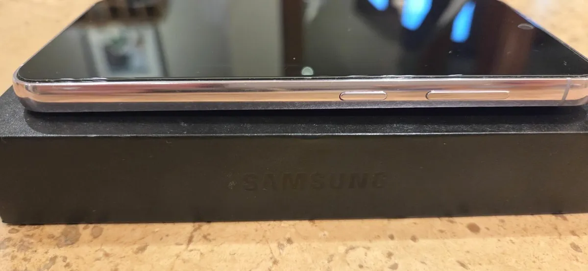 Samsung S23 128g - Image 3