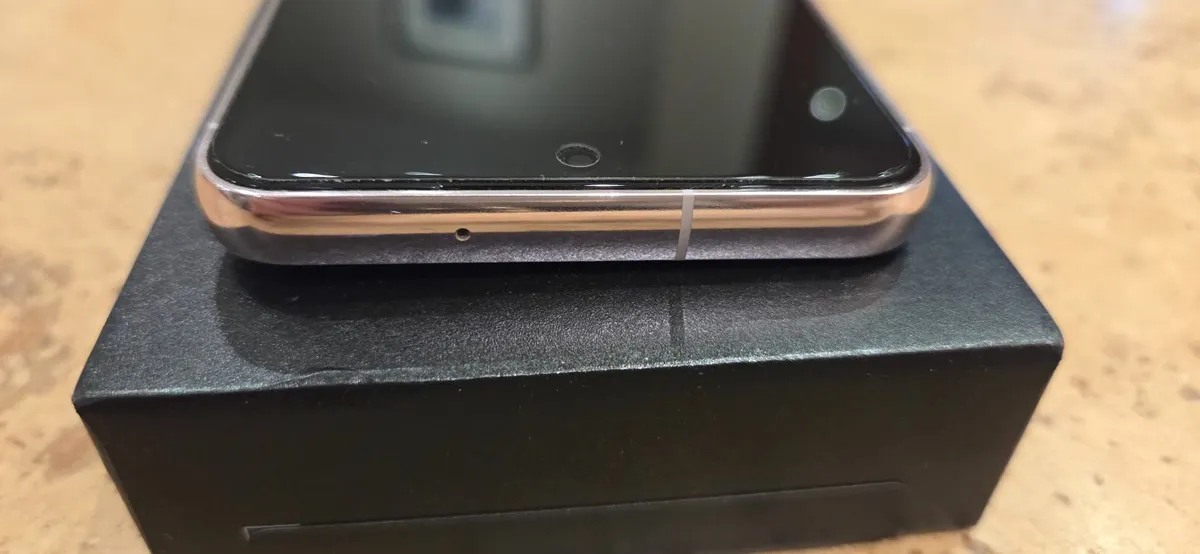 Samsung S23 128g - Image 4