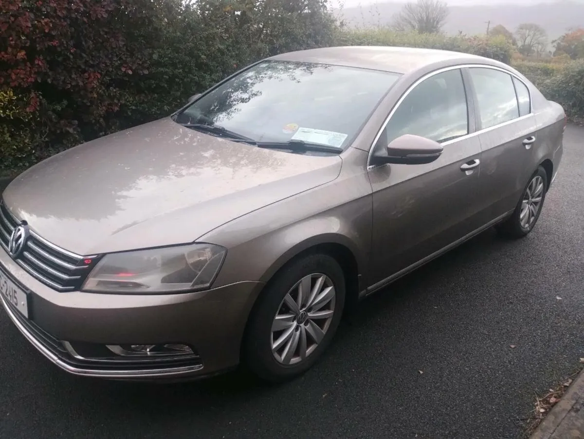 Volkswagen Passat 2011 - Image 1