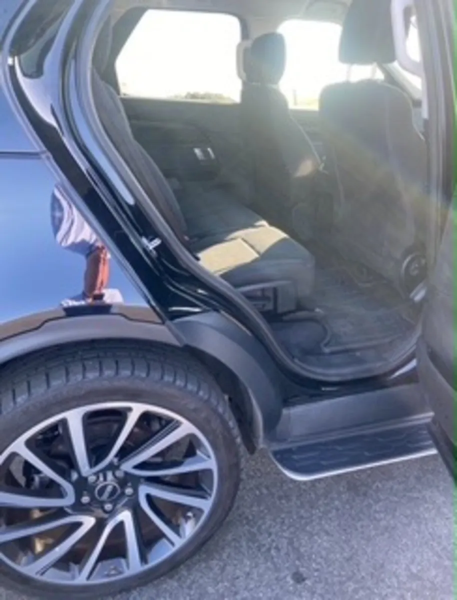 Land Rover Discovery 2019 - Image 2
