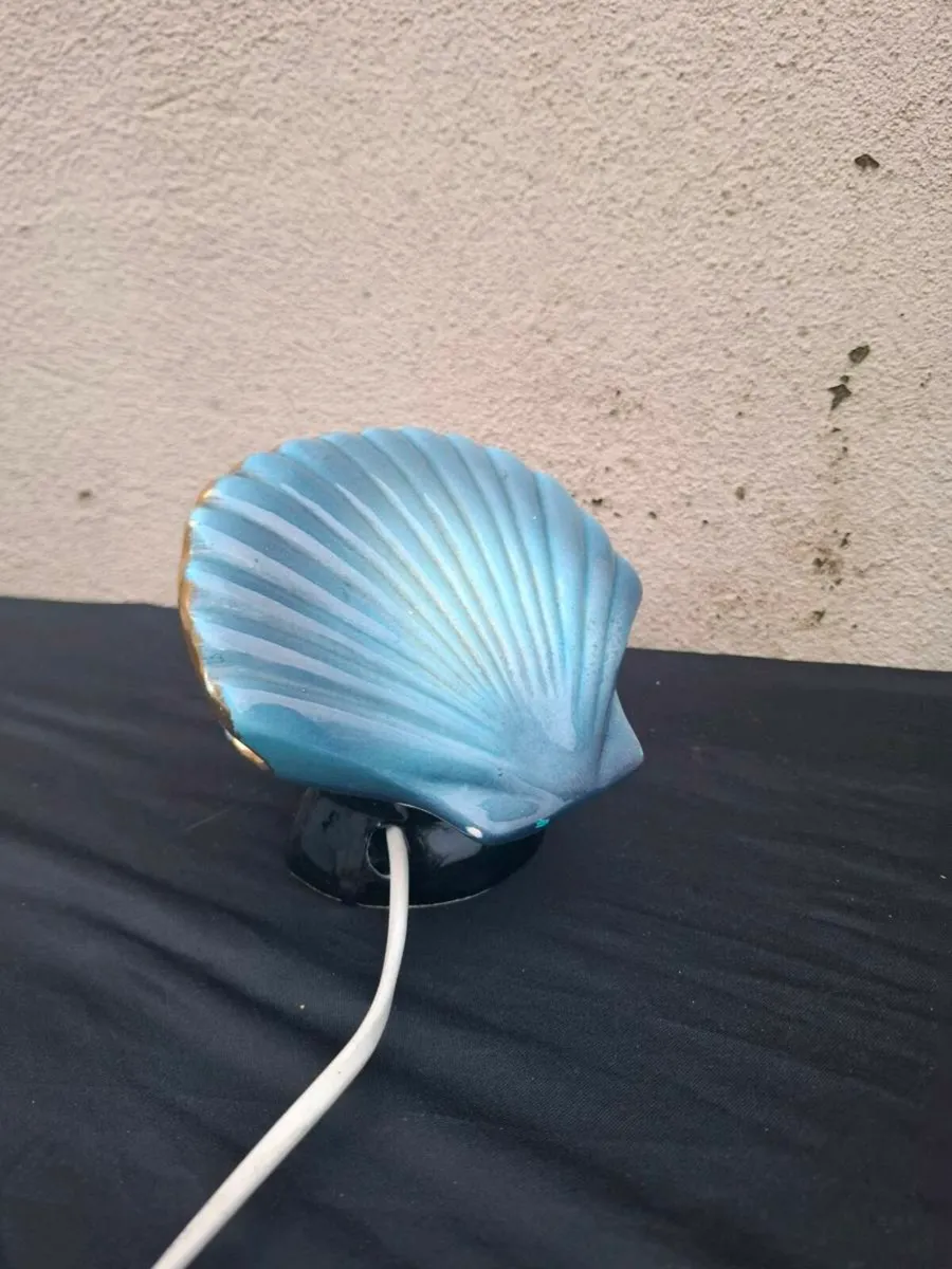 Small vintage shell vallauris lamp - Image 2
