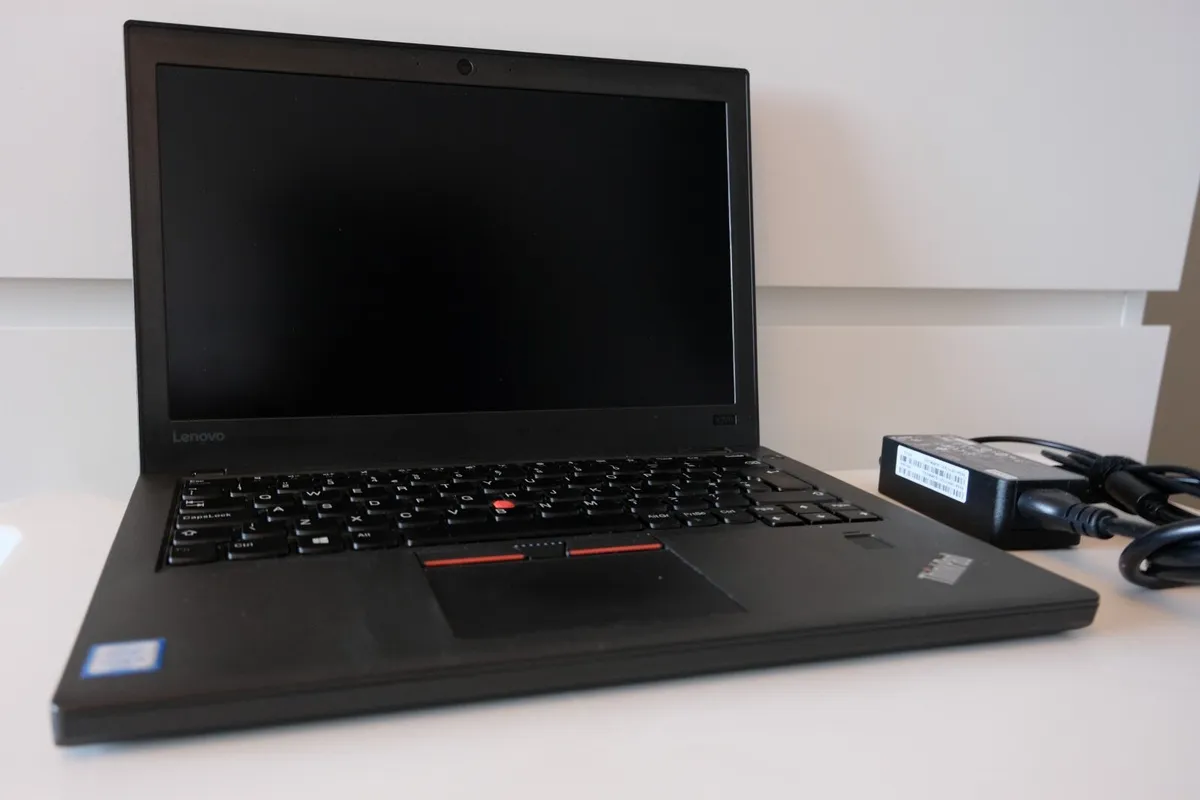 Lenovo x270 laptop (12.5 FullHD, i5-6200U, 32Gb) - Image 1