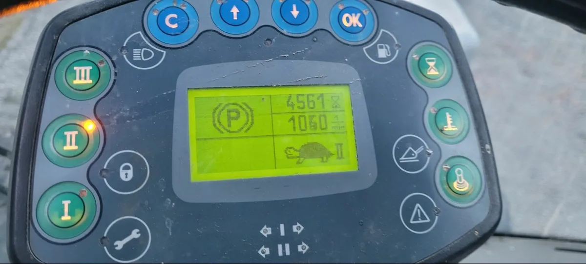 ATLAS AR75S WHEEL LOADER - Image 4