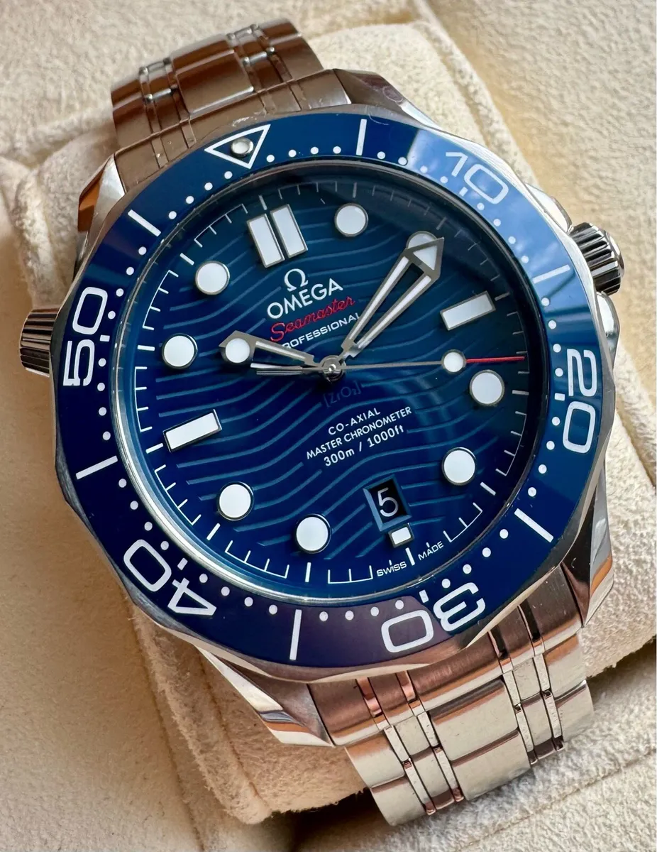 Omega Seamaster Diver 300 2023 - Image 3