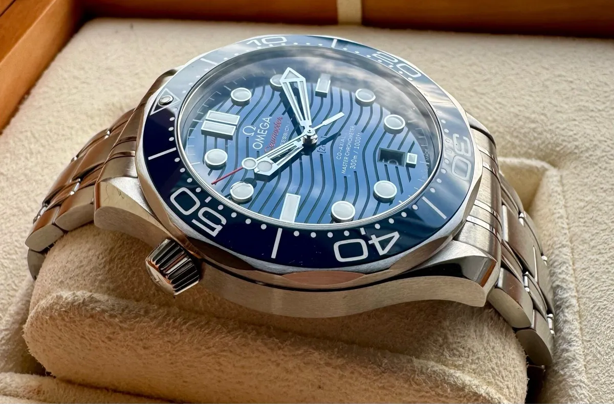 Omega Seamaster Diver 300 2023 - Image 4