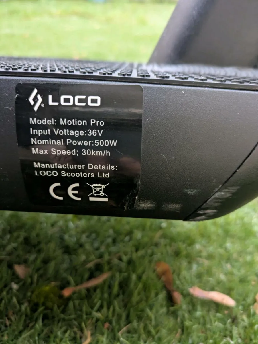 LOCO Motion Pro E-Scooter + Free Wild Man Bag - Image 4