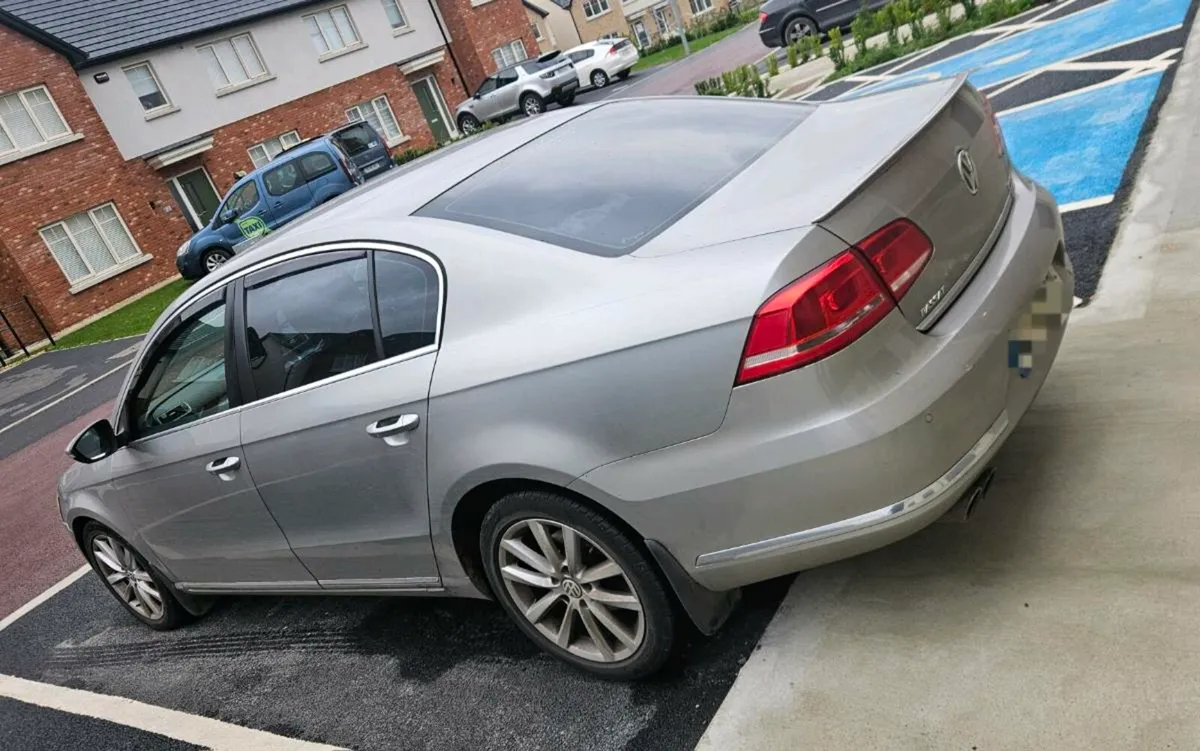 Volkswagen passat - Image 2