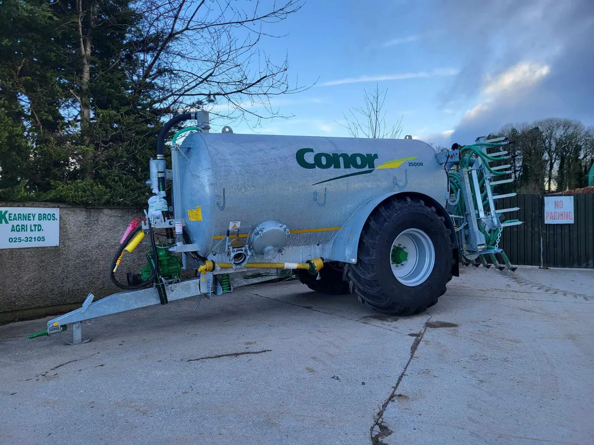Conor Engineering 2500R Tank with Shoe - Image 2