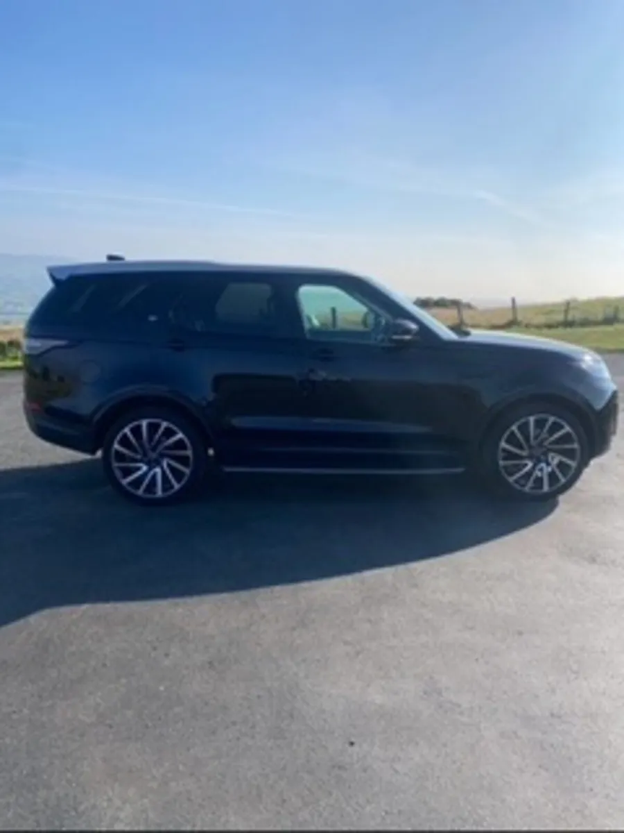 Land Rover Discovery 2019 - Image 1