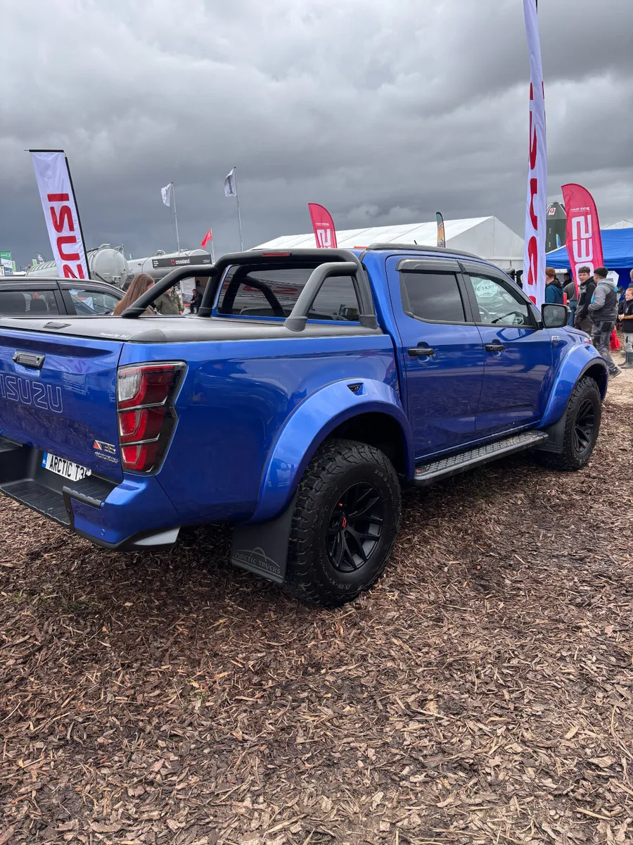 NEW ISUZU D-MAX ARCTIC CREW CAB PICK UP 4X4