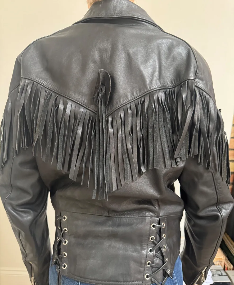 Motorcycle black leather jacket with tassels - Image 3