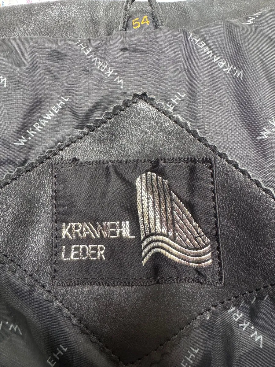 Motorcycle black leather jacket with tassels - Image 4