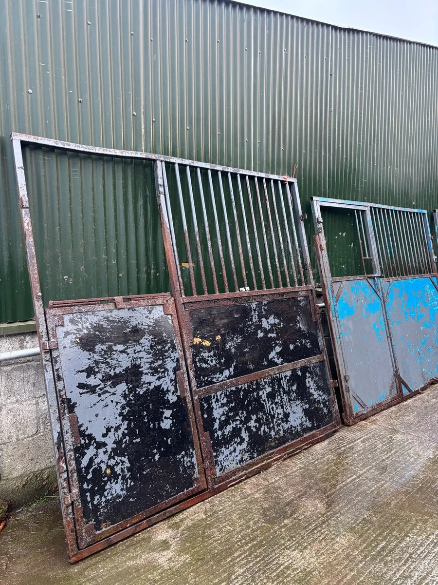Stable Fronts - Image 2