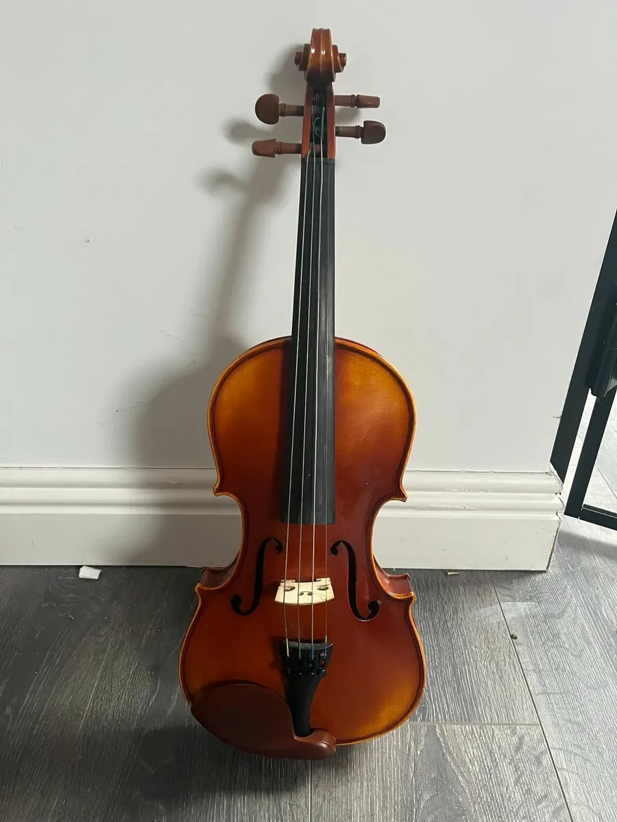Half size violin - Image 1