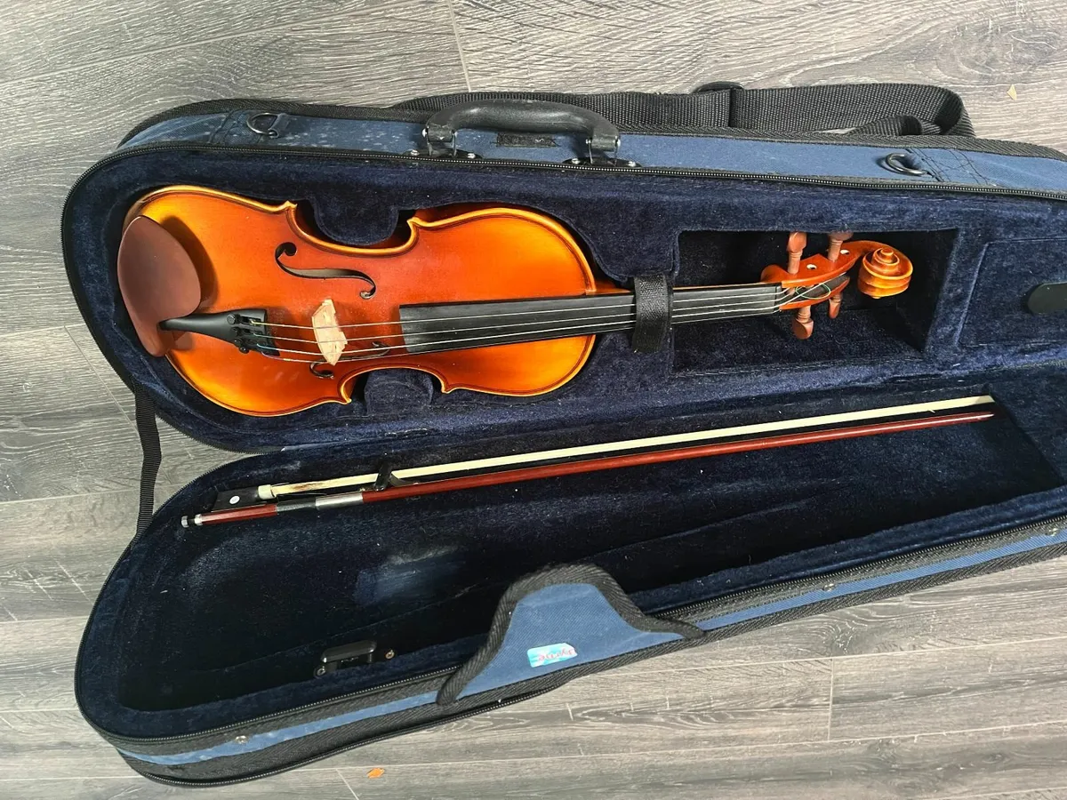 Half size violin - Image 2